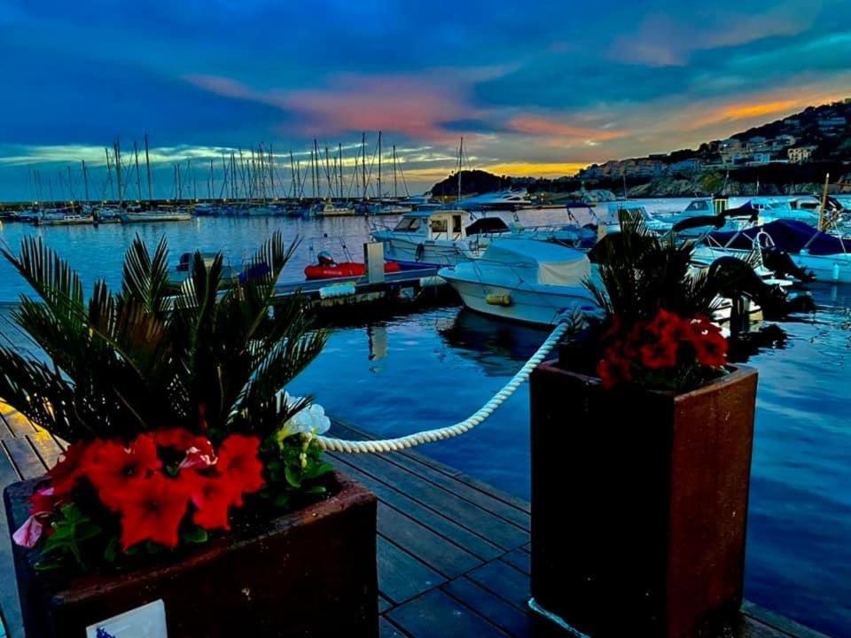 1Ra Linea Platja De Sant Feliu Apartment Сан Фелиу де Гиксолс Екстериор снимка